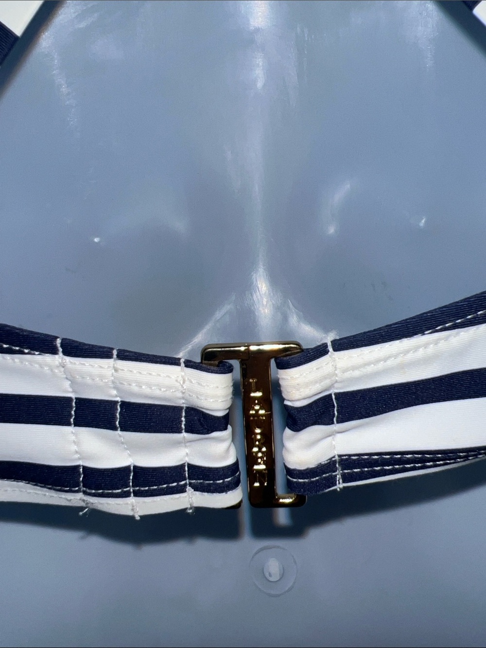 Lauren Ralph Lauren Women's Blue & White
Striped V-Neck Bikini Top Size 14 - Picture 6 of 14